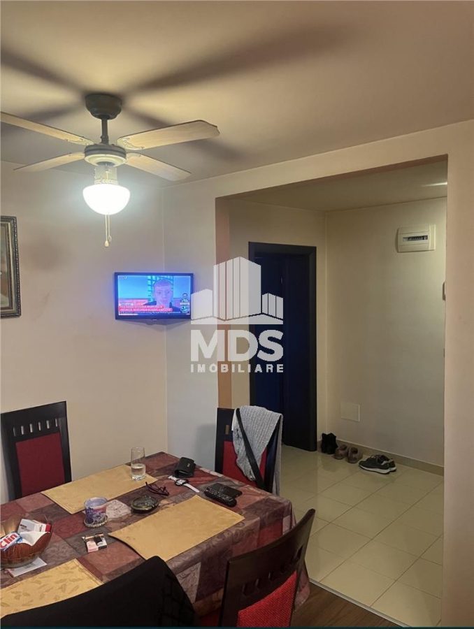 Mobilat si utilat cu garaj subteran bloc de caramida - foto 7