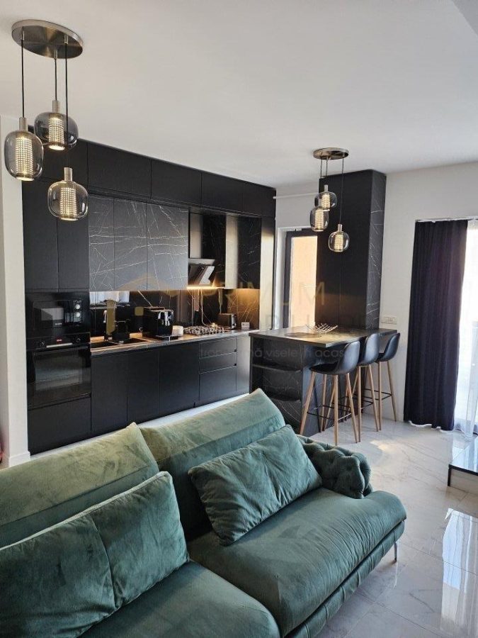 GIROC - Penthouse superb - Piscina privata - Parcare subterana - LIFT - 