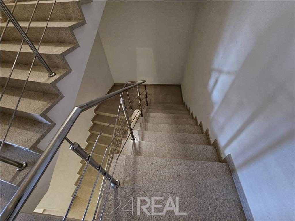 Birouri de inchiriat in Unimed Business Center de la 380 mp - foto 12