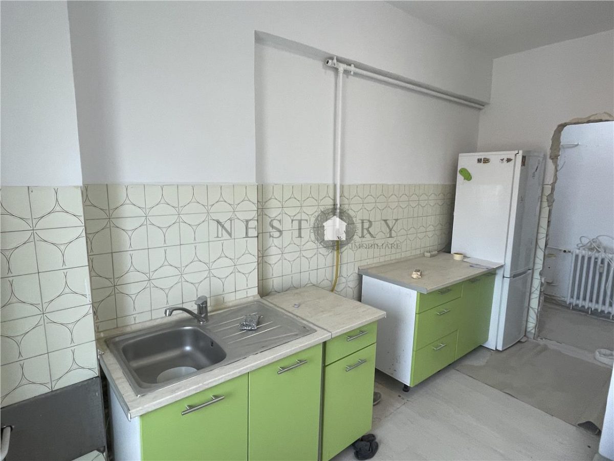 Vand Apartament  generos. Ultracentral \ 4 camere - foto 15