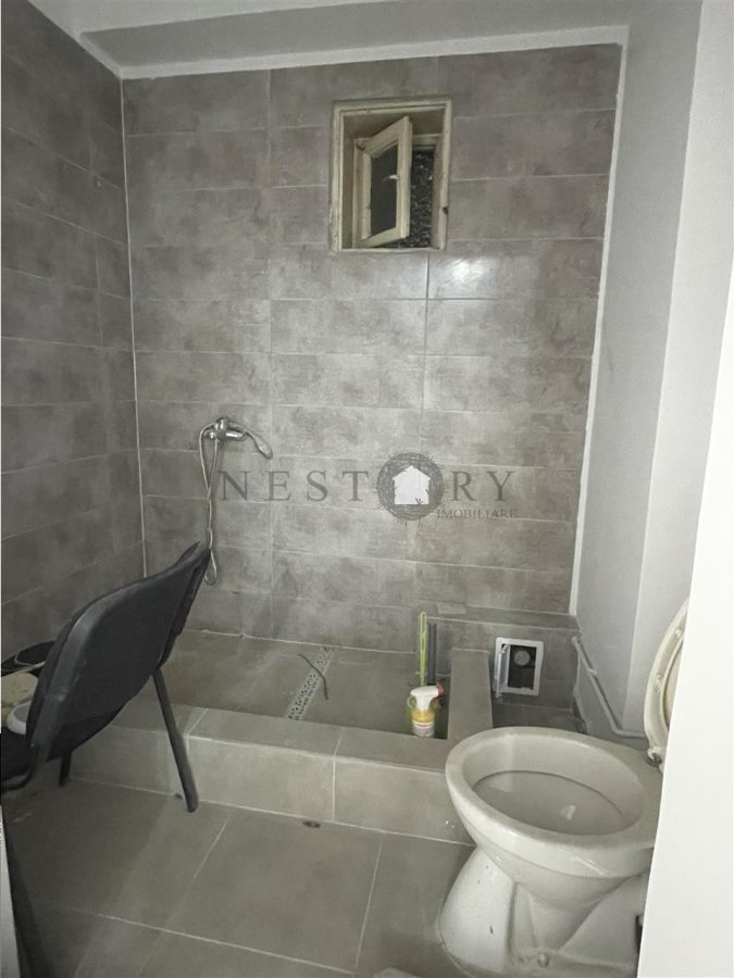 Vand Apartament  generos. Ultracentral \ 4 camere - foto 3