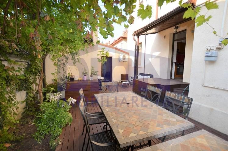 VILA COCHETA CU TERASA SI GARAJ - foto 2