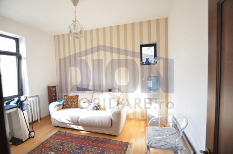 VILA COCHETA CU TERASA SI GARAJ - foto 4