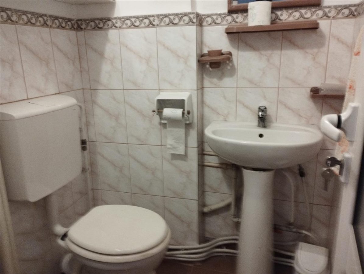 3  camere decomandate centru - foto 13