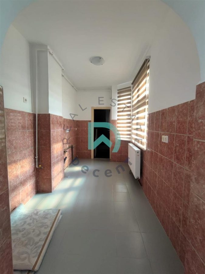 Potential Booking, zona  Schei, Brasov - foto 18