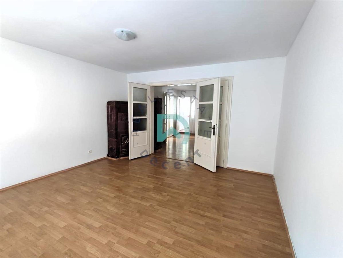 Potential Booking, zona  Schei, Brasov - foto 3