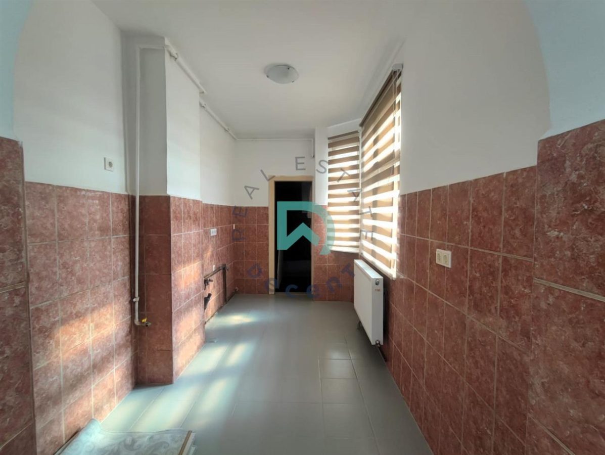 Potential Booking, zona  Schei, Brasov - foto 10