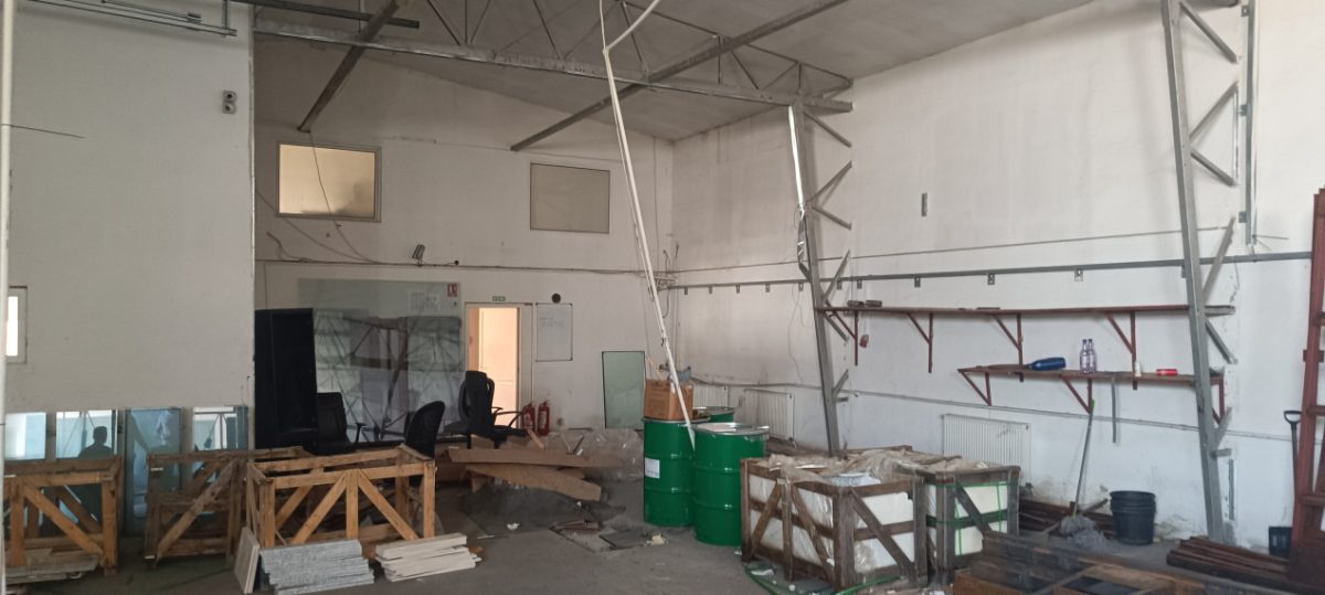 Hala de productie/ depozitare in suprafata de 340 mp in Ploiesti, zona Xenia. - foto 3