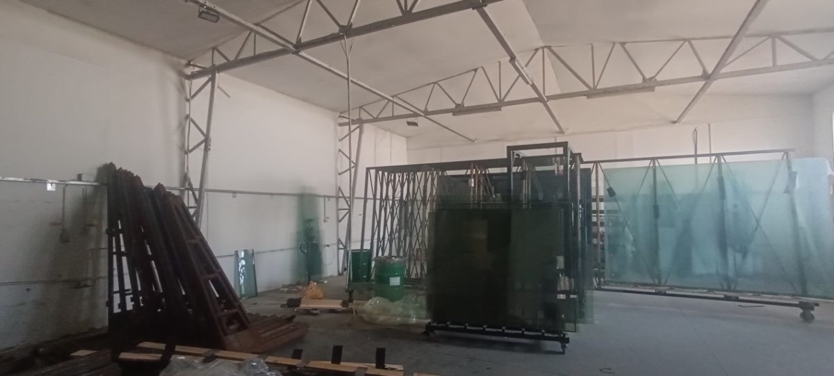 Hala de productie/ depozitare in suprafata de 340 mp in Ploiesti, zona Xenia. - foto 4