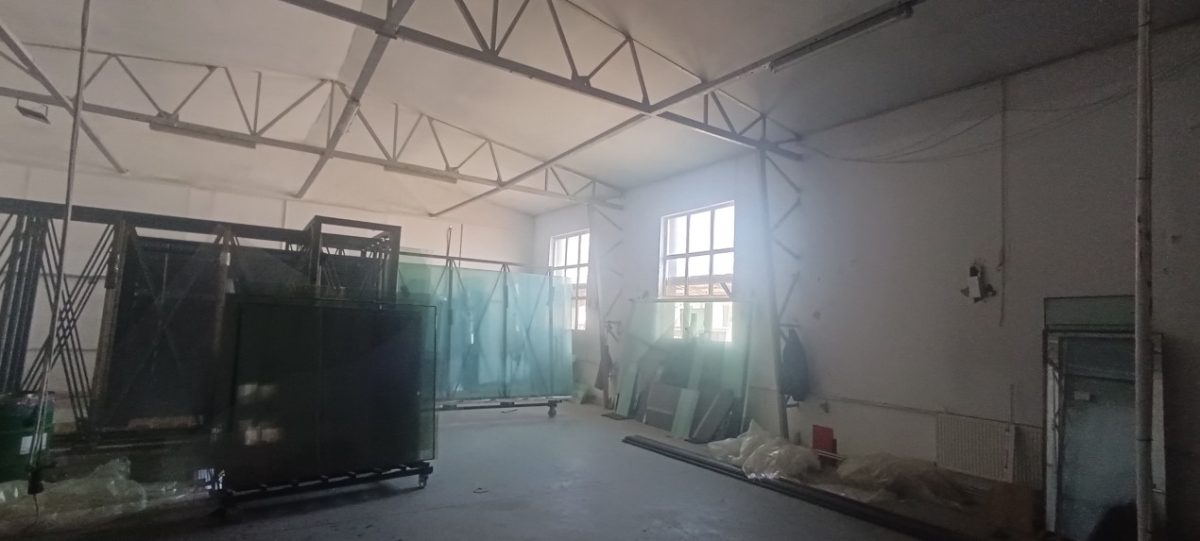 Hala de productie/ depozitare in suprafata de 340 mp in Ploiesti, zona Xenia. - foto 5