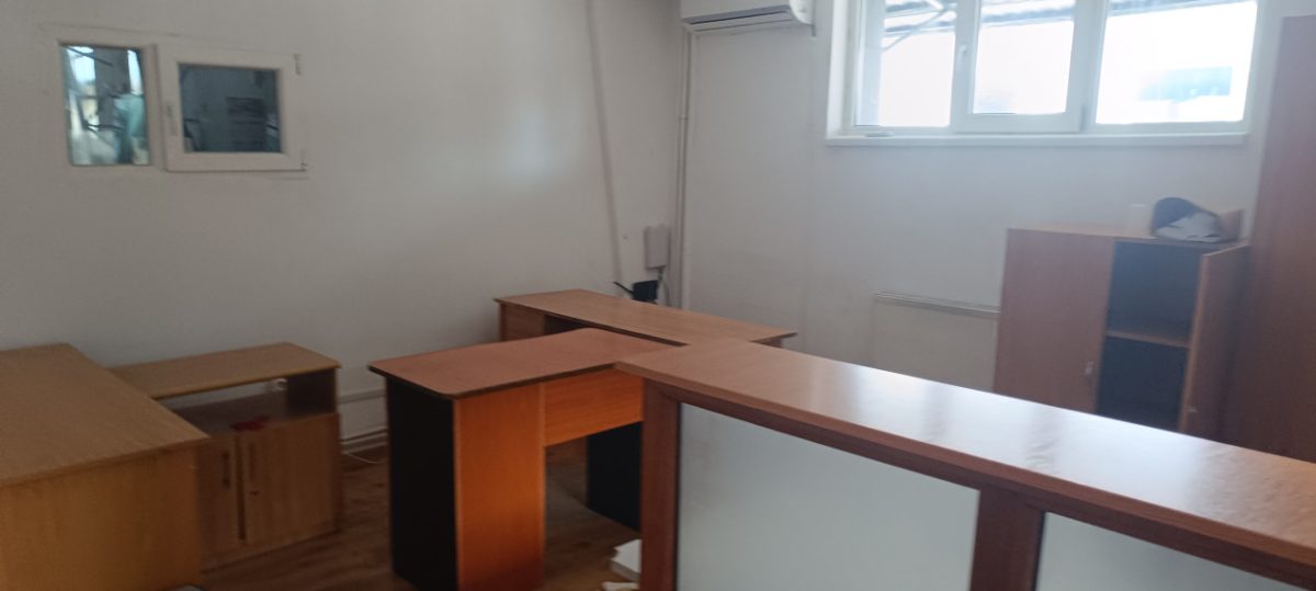 Hala de productie/ depozitare in suprafata de 340 mp in Ploiesti, zona Xenia. - foto 9