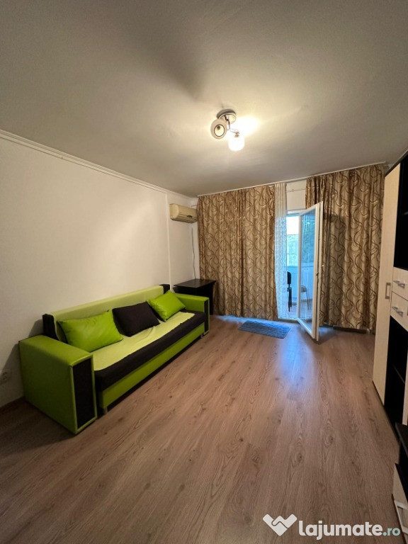 Decomandat, mobilat si utilat linga caminele studentesti - foto 5