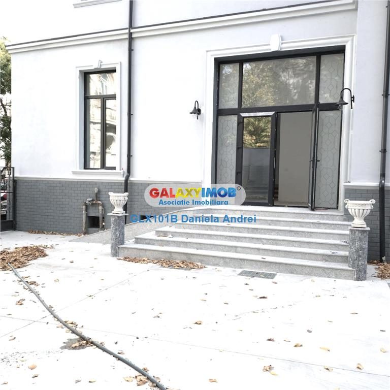 De vanzare VILA cu 26 camere + TEREN 450 mp ULTRACENTRAL 2800000 EURO - foto 7