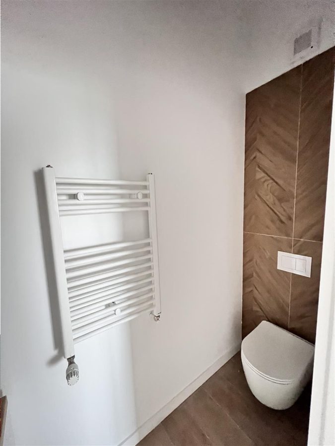 Apartament cu 3 camere decomandate debara si balcon in Sibiu - foto 13