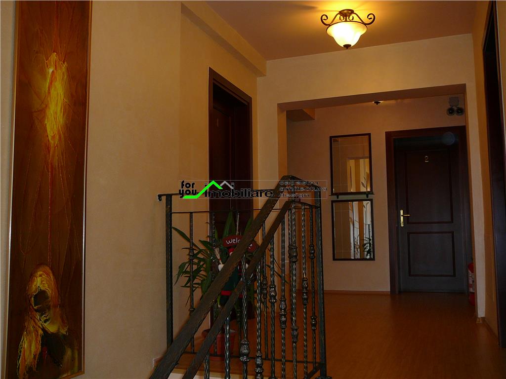 Pensiune, afacere la cheie, cu 10 camere la 10 minute de centru orasului - foto 18