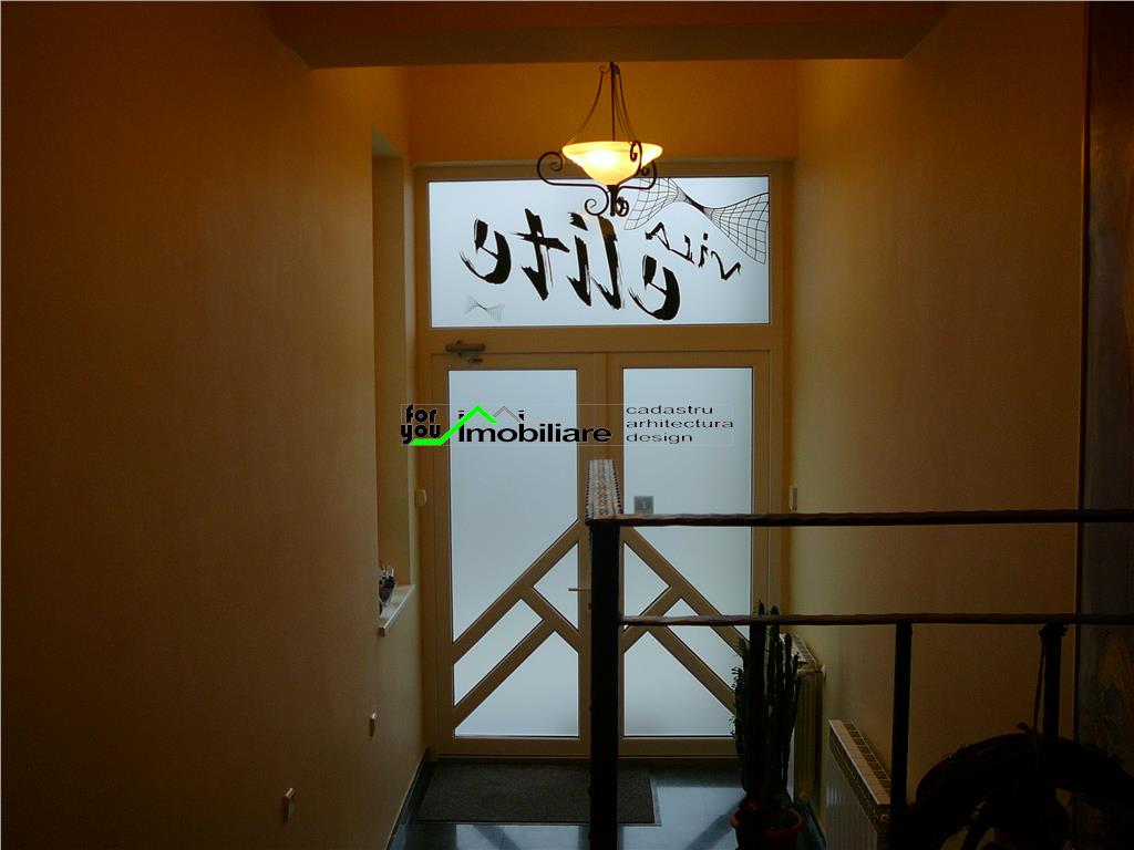 Pensiune, afacere la cheie, cu 10 camere la 10 minute de centru orasului - foto 23