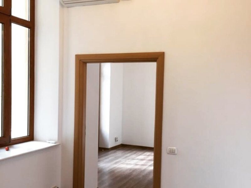 Vanzare Apartament Universitate, Bucuresti. Pretabil numai birou - foto 4