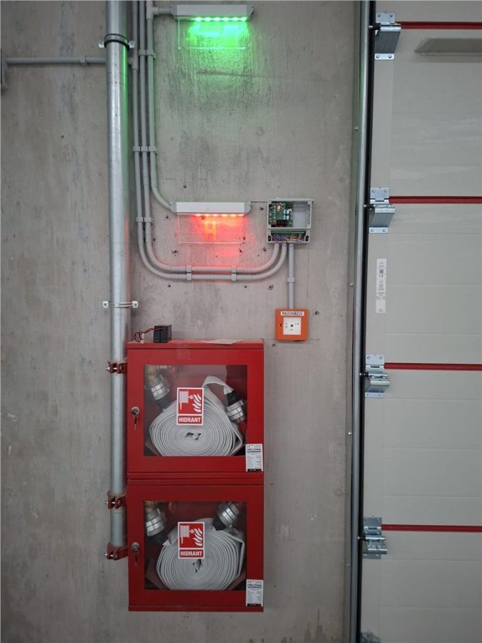 Hala 1800 mp din beton, 6 porti acces, unica in jud.Ilfov. - foto 6