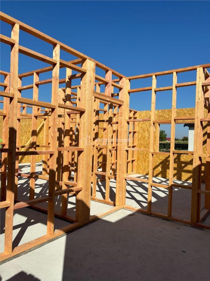 Case din lemn 115 Mp.in tot Jud.Caras Severin - foto 22