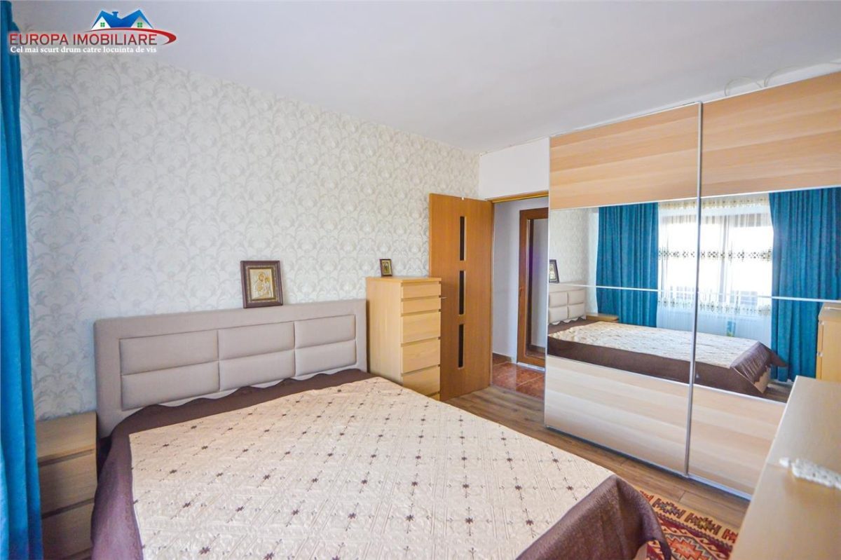 Apartament 3 camere de vanzare zona E3 Tulcea - foto 4