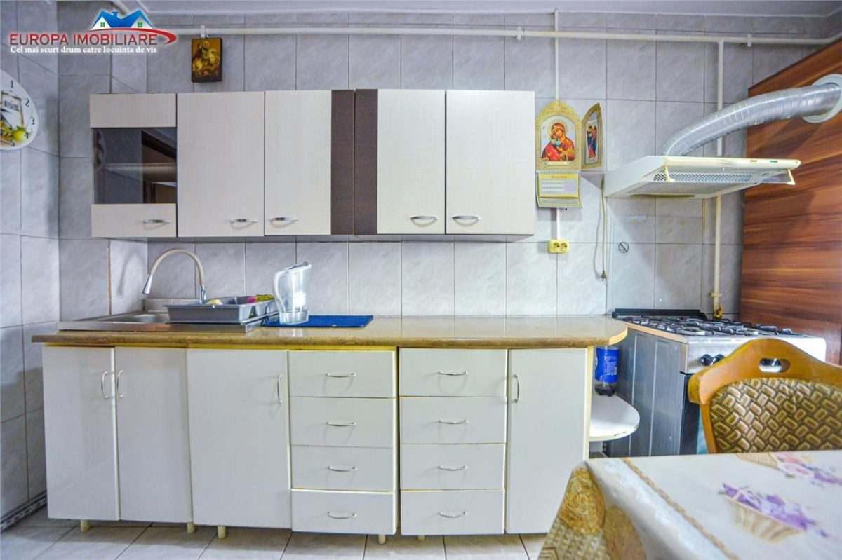 Apartament 3 camere de vanzare zona E3 Tulcea - foto 8