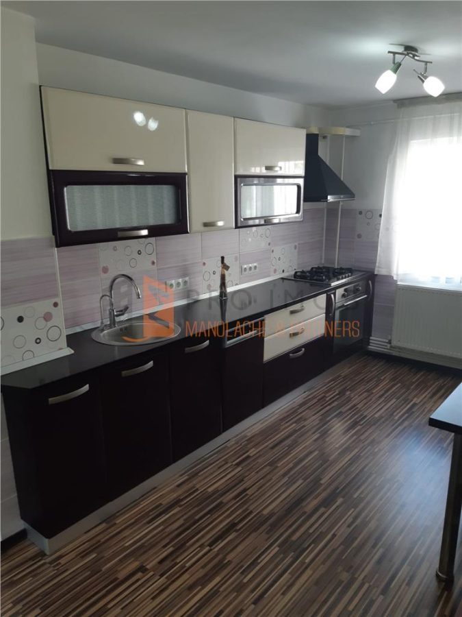 Apartament 3 camere cf1 decomandat zona Micro 14, str. Bazalt - 